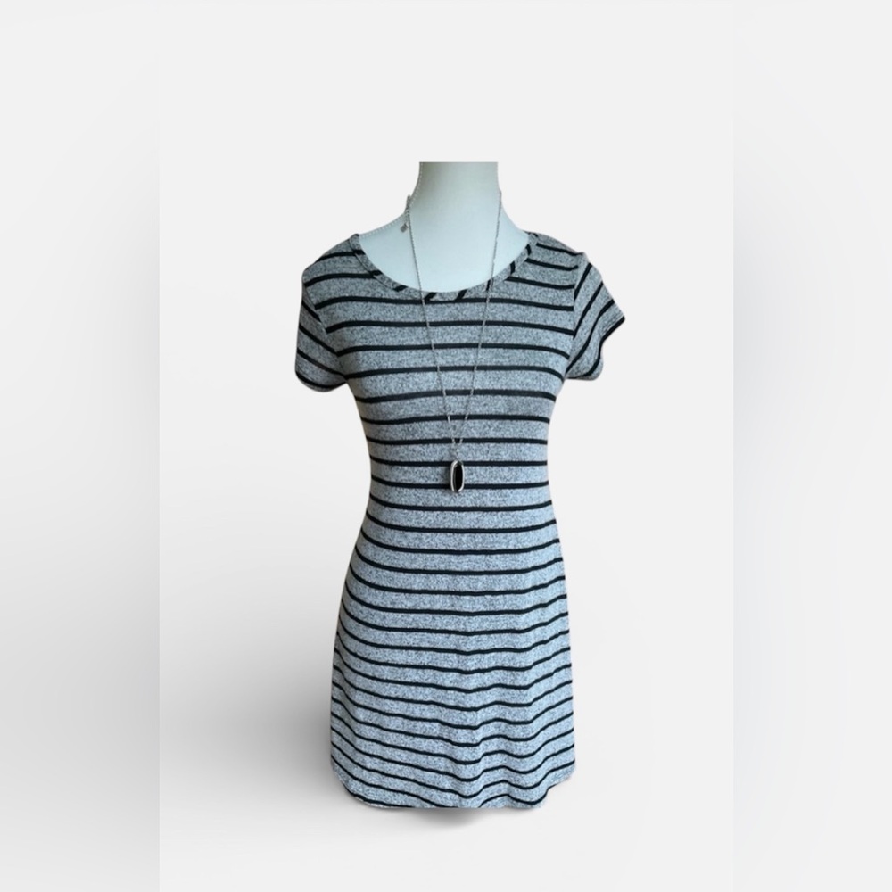 3x$20
Big girl dress size 14-16